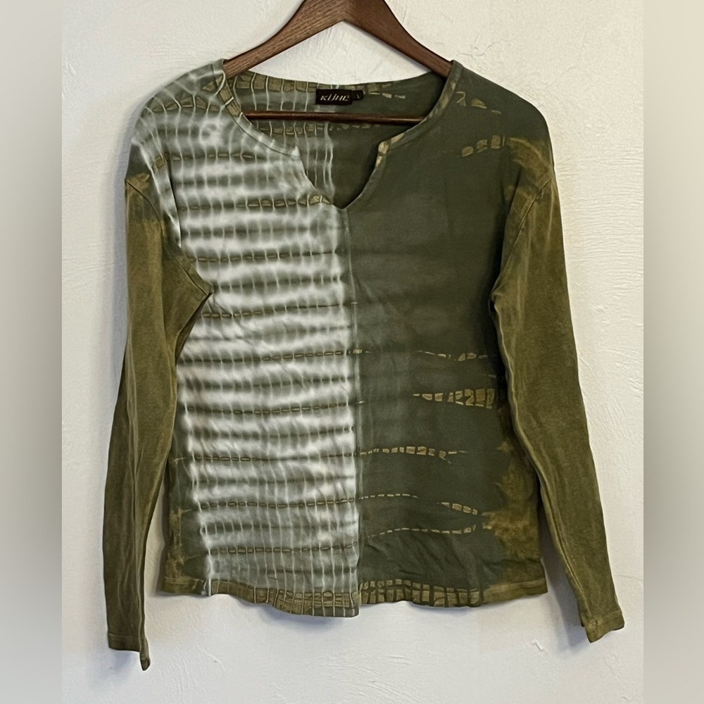 Kuhl Olive and White Long Sleeve Top